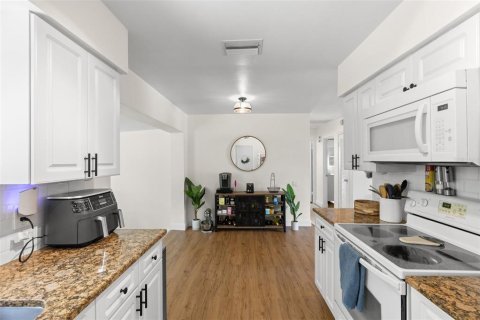 Купить виллу или дом в Семинол, Флорида 3 комнаты, 81.29м2, № 1824656 - фото 12