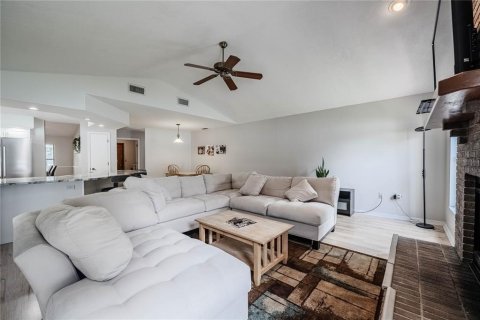 Casa en venta en Lakeland, Florida, 4 dormitorios, 211.45 m2 № 2200760 - foto 15