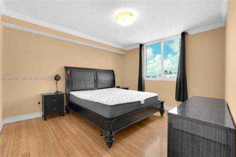 Купить кондоминиум в Майами, Флорида 3 спальни, 121.24м2, № 2049502 - фото 12