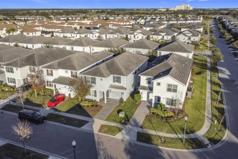 Casa en alquiler en Davenport, Florida, 6 dormitorios, 305.74 m2 № 1911763 - foto 8