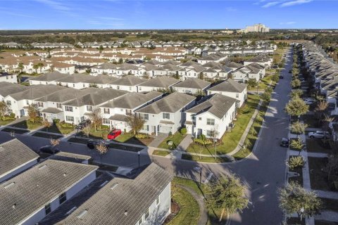 Casa en alquiler en Davenport, Florida, 6 dormitorios, 305.74 m2 № 1911763 - foto 9