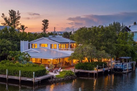 Villa ou maison à Anna Maria, Floride 3 chambres, 284.84 m2 № 2404570