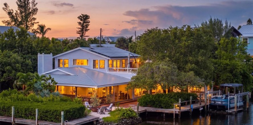 Villa ou maison à Anna Maria, Floride 3 chambres, 284.84 m2 № 2404570