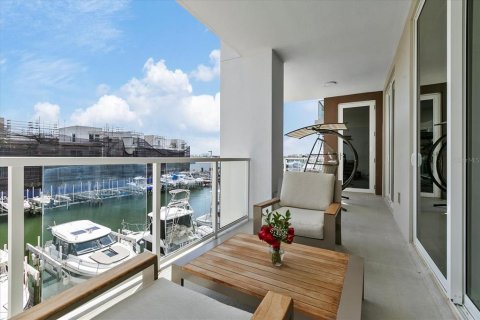 Condo in Clearwater, Florida, 2 bedrooms  № 1912180 - photo 25