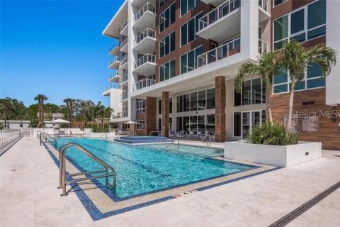 Condo in Clearwater, Florida, 2 bedrooms  № 1912180 - photo 30