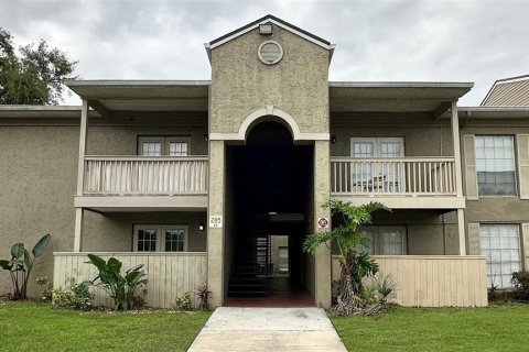 Condo in Altamonte Springs, Florida, 2 bedrooms № 2206965