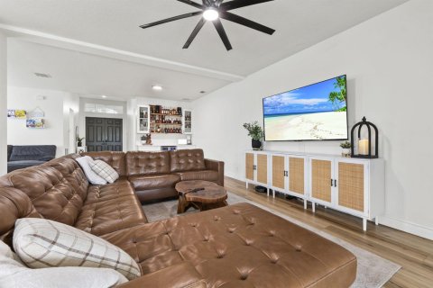 Casa en venta en Port St. Lucie, Florida, 3 dormitorios, 189.43 m2 № 2078287 - foto 6