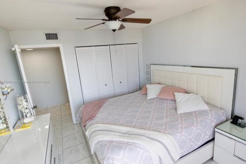 Copropriété à louer à Miami Beach, Floride: 2 chambres, 104.79 m2 № 1947218 - photo 30