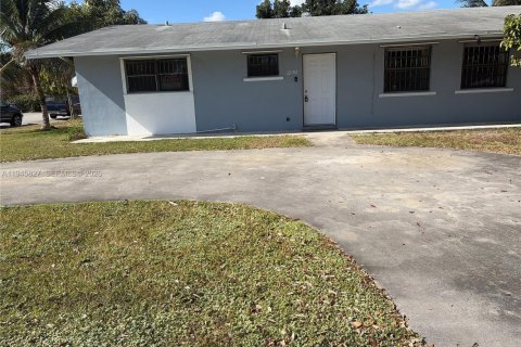 Villa ou maison à Miami, Floride 3 chambres, 259.2 m2 № 2002134