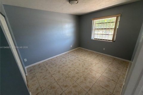 Villa ou maison à louer à Miami, Floride: 3 chambres, 259.2 m2 № 2002134 - photo 5