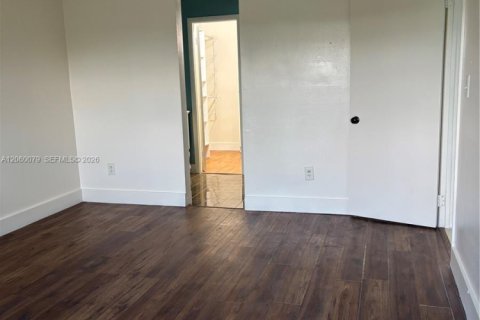 Condo in Homestead, Florida, 2 bedrooms  № 2264631 - photo 2