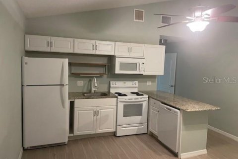 Appartement à louer à Orlando, Floride: 1 chambre, 74.32 m2 № 2141123 - photo 3