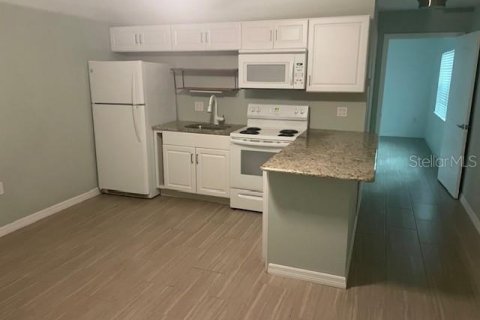 Appartement à louer à Orlando, Floride: 1 chambre, 74.32 m2 № 2141123 - photo 2