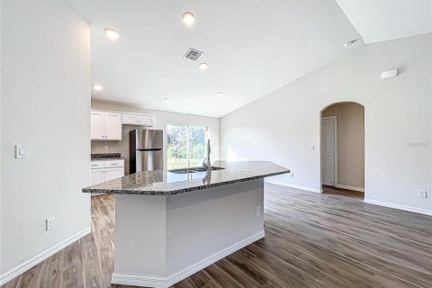 Villa ou maison à vendre à Port Charlotte, Floride: 3 chambres, 126.07 m2 № 1910782 - photo 3