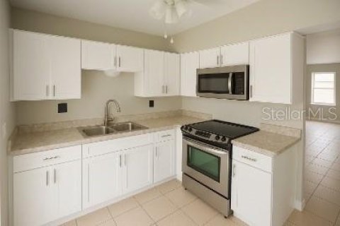 Immobilier commercial à vendre à Auburndale, Floride: 12 chambres, 486.44 m2 № 2097104 - photo 2