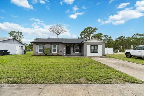 House in Orlando, Florida 3 bedrooms, 115.2 sq.m. № 2349177 - photo 30