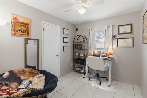 House in Orlando, Florida 3 bedrooms, 115.2 sq.m. № 2349177 - photo 16