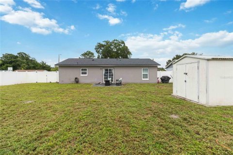 House in Orlando, Florida 3 bedrooms, 115.2 sq.m. № 2349177 - photo 24