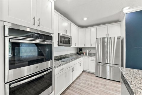Casa en venta en Palm Bay, Florida, 5 dormitorios, 304.53 m2 № 2381036 - foto 12