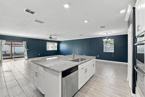 Casa en venta en Palm Bay, Florida, 5 dormitorios, 304.53 m2 № 2381036 - foto 13