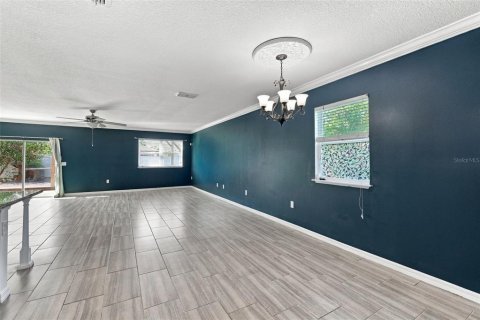 Casa en venta en Palm Bay, Florida, 5 dormitorios, 304.53 m2 № 2381036 - foto 7