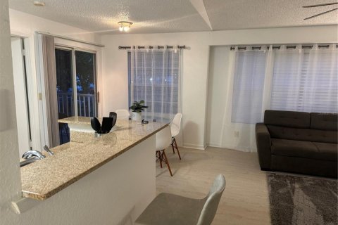 Appartement à louer à Orlando, Floride: 2 chambres, 90.21 m2 № 1420796 - photo 2