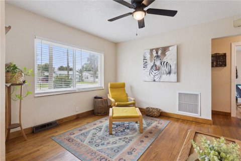 Villa ou maison à vendre à Tavares, Floride: 2 chambres, 140.84 m2 № 2299631 - photo 11