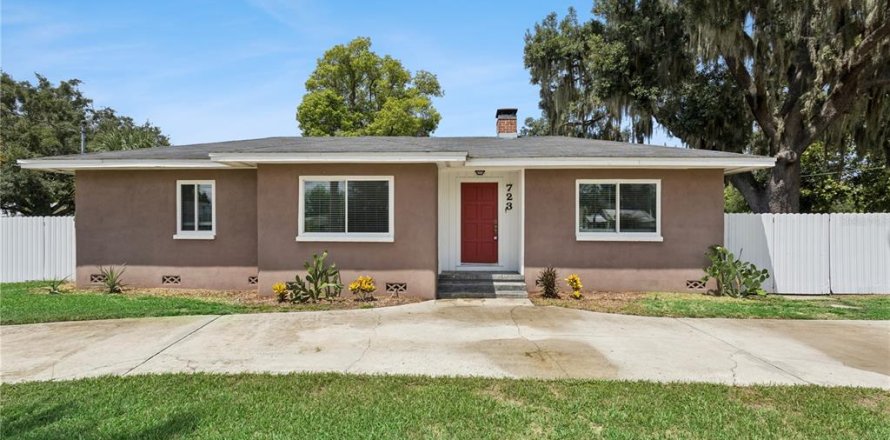 Villa ou maison à Tavares, Floride 2 chambres, 140.84 m2 № 2299631
