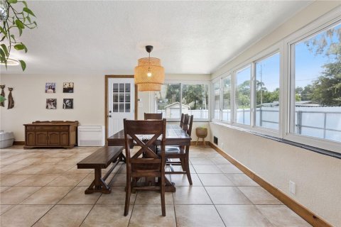 Villa ou maison à vendre à Tavares, Floride: 2 chambres, 140.84 m2 № 2299631 - photo 17