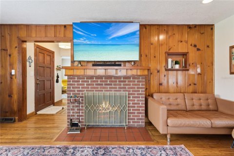 Villa ou maison à vendre à Tavares, Floride: 2 chambres, 140.84 m2 № 2299631 - photo 15