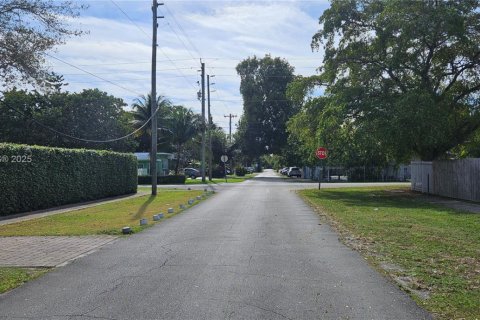 Villa ou maison à vendre à Miami, Floride: 3 chambres, 145.67 m2 № 1985461 - photo 5