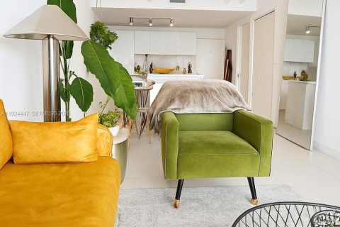 Condominio en venta en Miami, Florida, 1 dormitorio, 57.79 m2 № 1982909 - foto 8