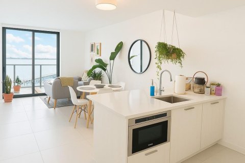 Condominio en venta en Miami, Florida, 1 dormitorio, 57.79 m2 № 1982909 - foto 4