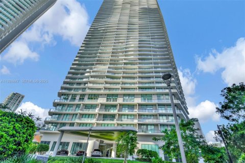 Condominio en venta en Miami, Florida, 1 dormitorio, 57.79 m2 № 1982909 - foto 14