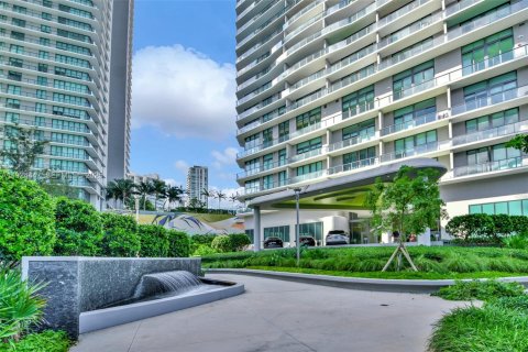 Condominio en venta en Miami, Florida, 1 dormitorio, 57.79 m2 № 1982909 - foto 17