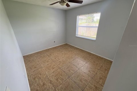 Villa ou maison à vendre à Orlando, Floride: 4 chambres, 146.51 m2 № 2349618 - photo 13