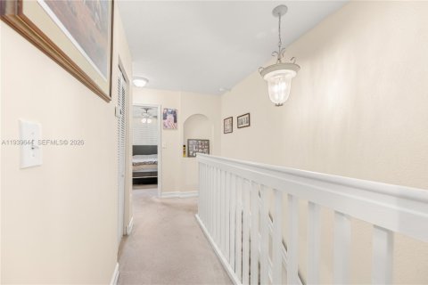 Condo in Palmetto Bay, Florida, 2 bedrooms  № 1997829 - photo 6