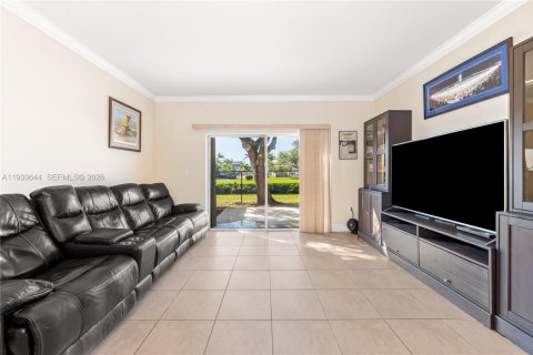 Condo in Palmetto Bay, Florida, 2 bedrooms  № 1997829