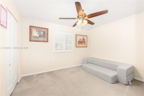 Condo in Palmetto Bay, Florida, 2 bedrooms  № 1997829 - photo 8