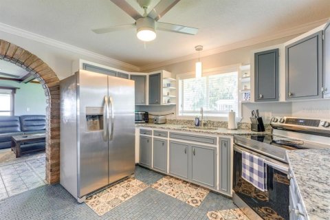 Villa ou maison à vendre à Tavares, Floride: 3 chambres, 162.76 m2 № 1873366 - photo 13