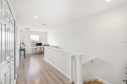 Townhouse in Winter Garden, Florida 3 bedrooms, 172.15 sq.m. № 1801675 - photo 14