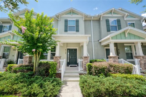 Townhouse in Winter Garden, Florida 3 bedrooms, 172.15 sq.m. № 1801675 - photo 1