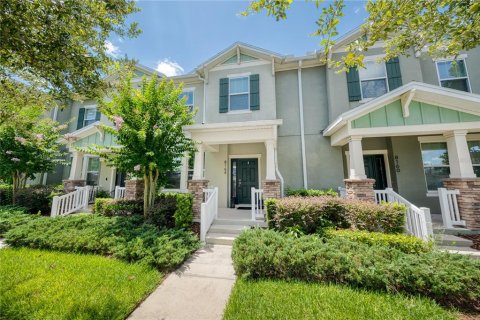 Townhouse in Winter Garden, Florida 3 bedrooms, 172.15 sq.m. № 1801675 - photo 2
