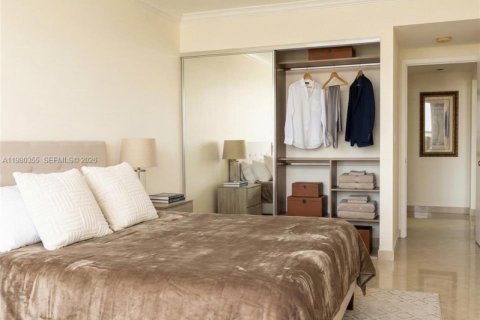 Купить кондоминиум в Санни-Айлс-Бич, Флорида 4 комнаты, 143.44м2, № 2043918 - фото 14