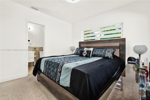 House in Cutler Bay, Florida 3 bedrooms, 109.07 sq.m. № 1972212 - photo 22