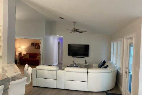 Villa ou maison à vendre à St. Lucie, Floride: 3 chambres, 142.51 m2 № 2415647 - photo 30