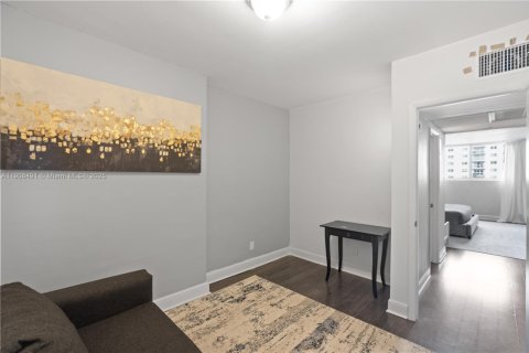 Condominio en venta en Sunny Isles Beach, Florida, 3 dormitorios, 154.68 m2 № 1964920 - foto 16