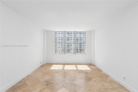 Condominio en alquiler en Miami Beach, Florida, 2 dormitorios, 95.69 m2 № 1965473 - foto 18