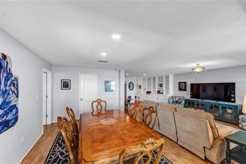 Condo in Dunedin, Florida, 3 bedrooms  № 2133234 - photo 9