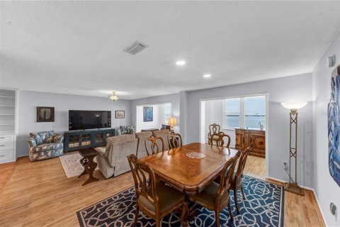 Condo in Dunedin, Florida, 3 bedrooms  № 2133234 - photo 10